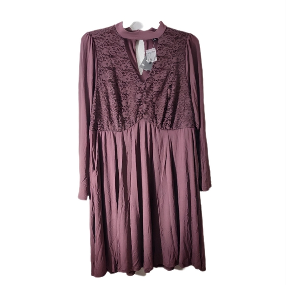 Torrid Super Soft Lace Bodice Dress with pockets Size 2,  2X, 18/20 - Picture 6 of 8